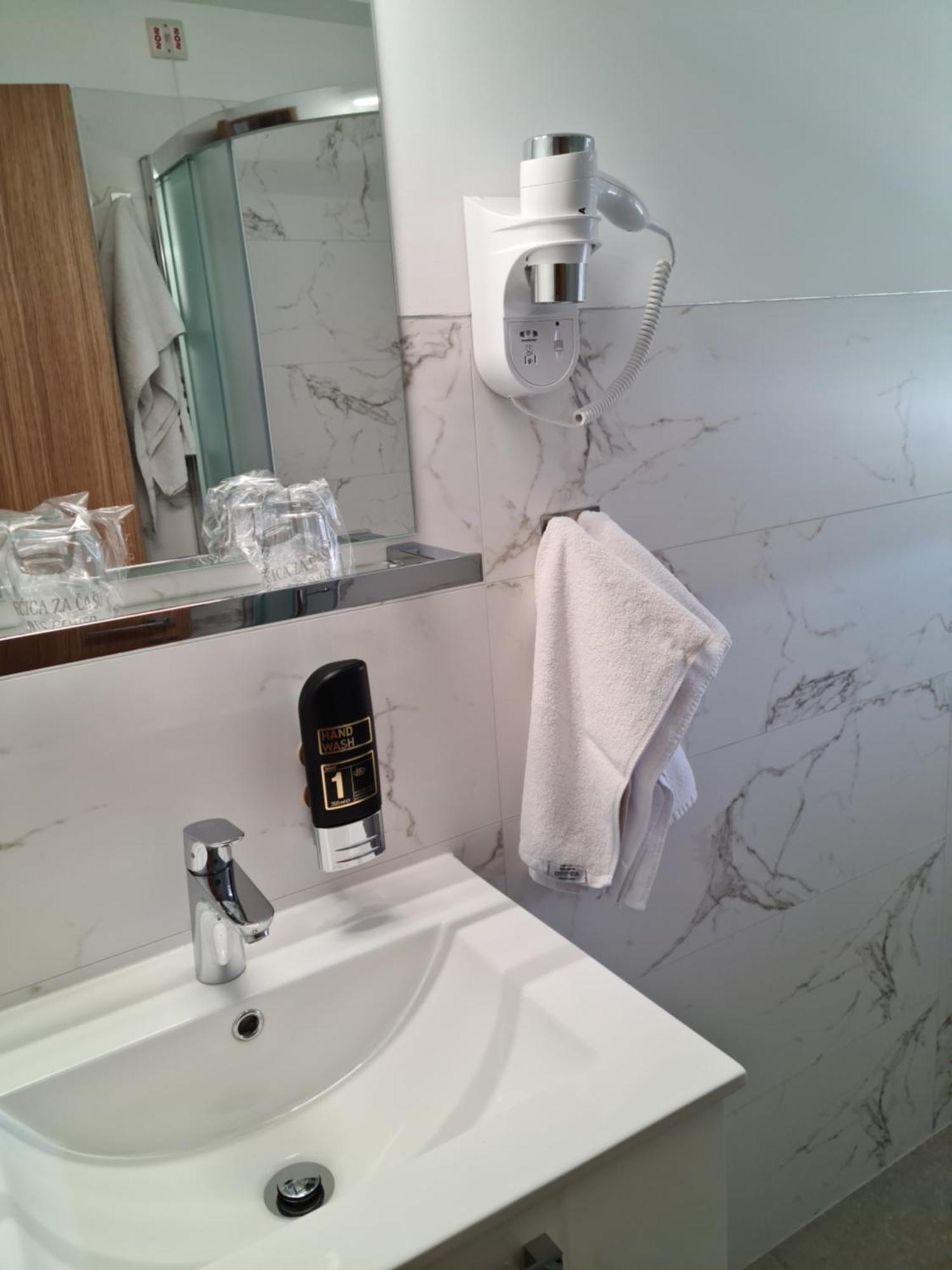 Hotel Adria Kaštela Εξωτερικό φωτογραφία