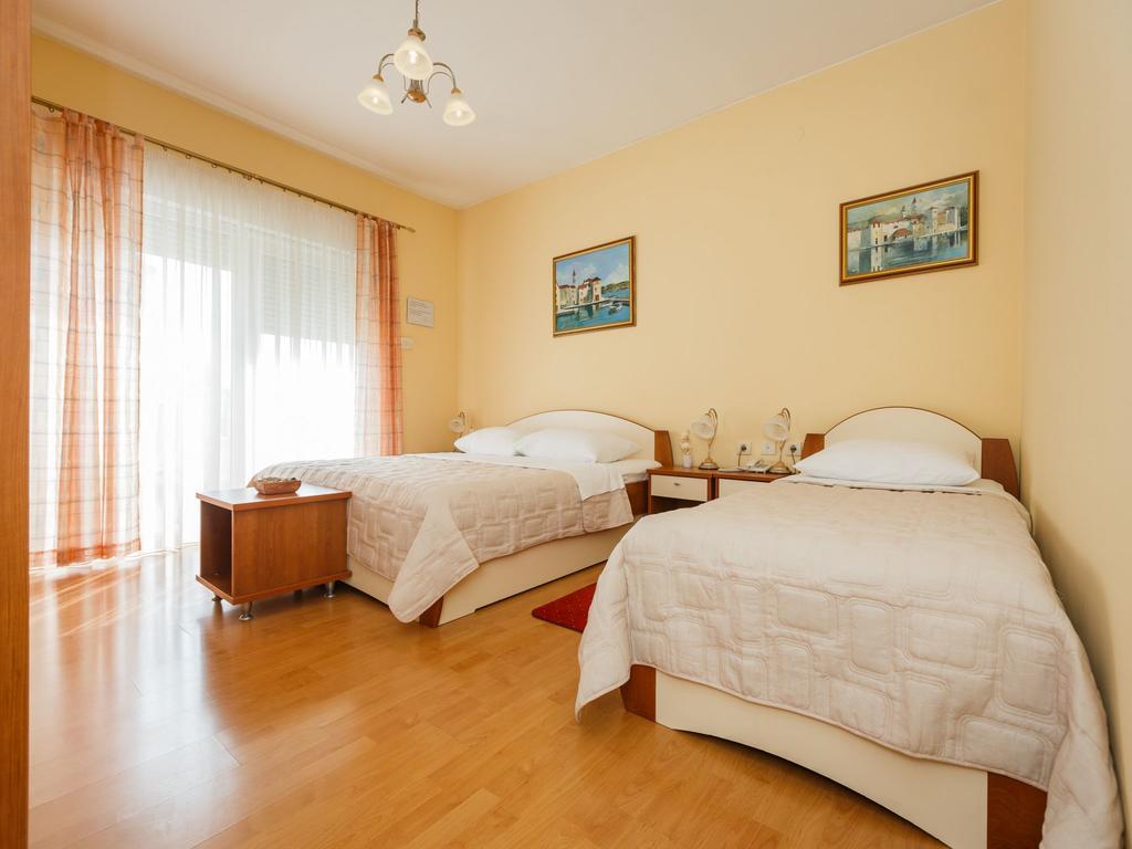Hotel Adria Kaštela Εξωτερικό φωτογραφία