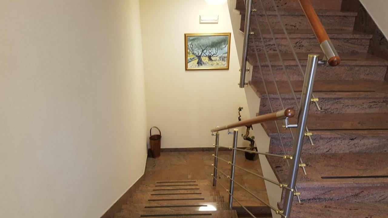 Hotel Adria Kaštela Εξωτερικό φωτογραφία